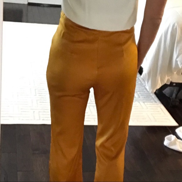 Gold high rise pants feels like satin small - Picture 3 of 6